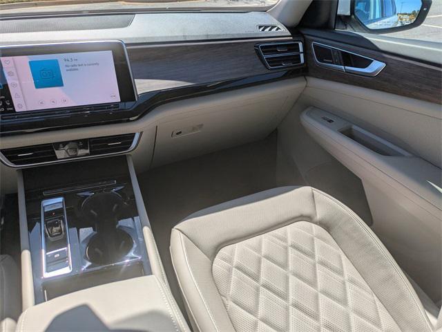 new 2026 Volkswagen Atlas car, priced at $56,611