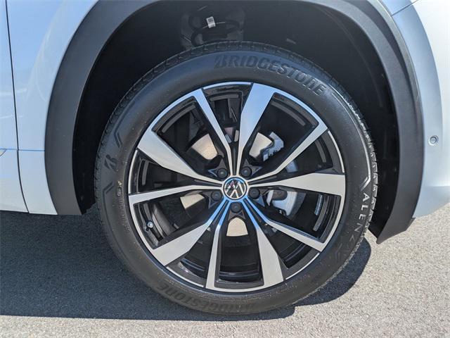 new 2026 Volkswagen Atlas car, priced at $56,611