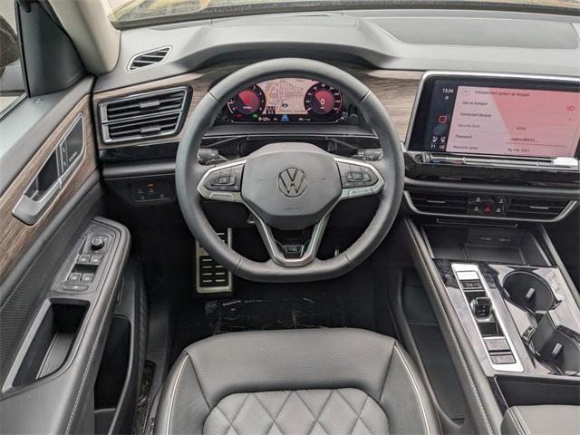 new 2024 Volkswagen Atlas car, priced at $50,181