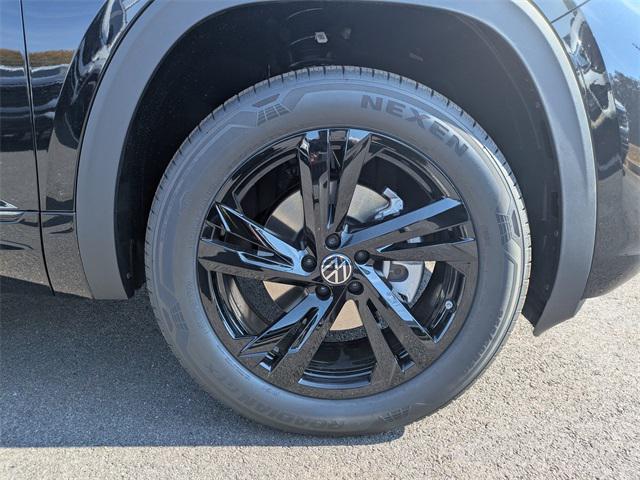 new 2026 Volkswagen Atlas Cross Sport car, priced at $51,168