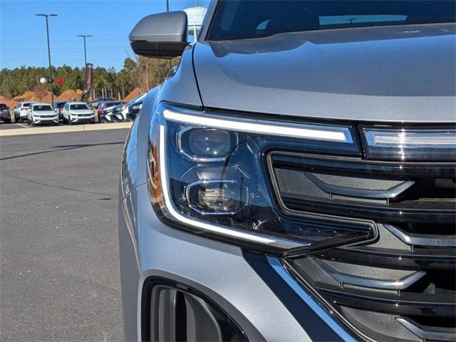 new 2024 Volkswagen Atlas Cross Sport car, priced at $42,762