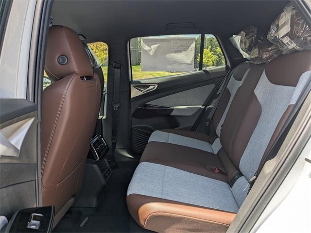 new 2025 Volkswagen ID.4 car, priced at $42,261