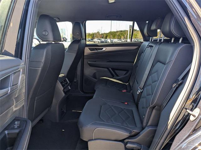 new 2025 Volkswagen Atlas Cross Sport car, priced at $38,500