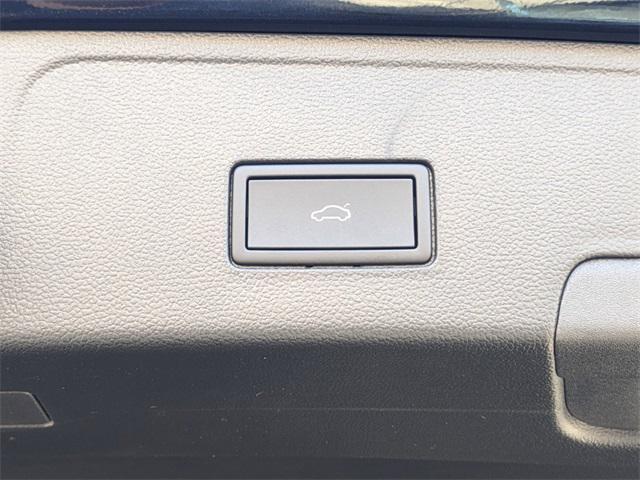 new 2025 Volkswagen Atlas Cross Sport car, priced at $38,500