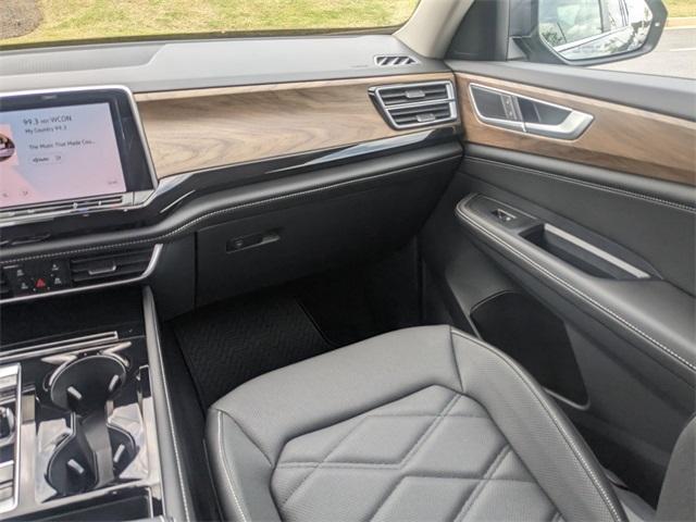 new 2025 Volkswagen Atlas car, priced at $41,951