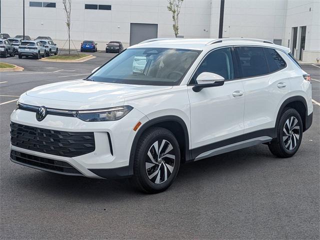 new 2025 Volkswagen Tiguan car, priced at $30,761