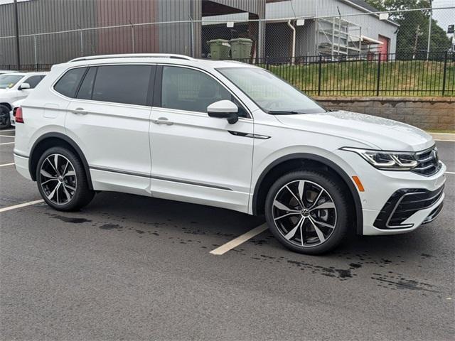 new 2024 Volkswagen Tiguan car, priced at $39,696