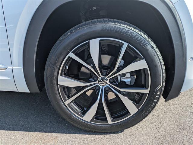 new 2026 Volkswagen Atlas car, priced at $55,731