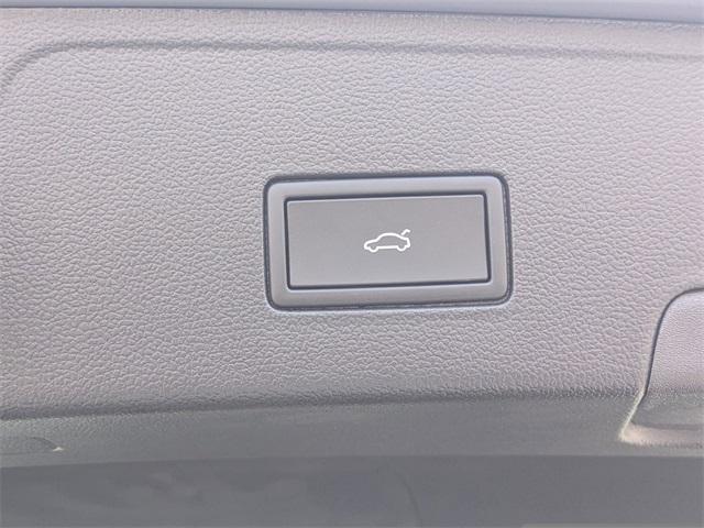 new 2026 Volkswagen Atlas Cross Sport car, priced at $51,505