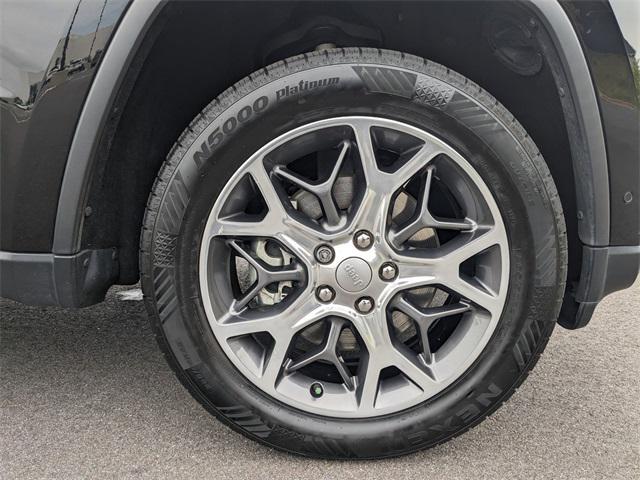 used 2022 Jeep Grand Cherokee WK car, priced at $25,555