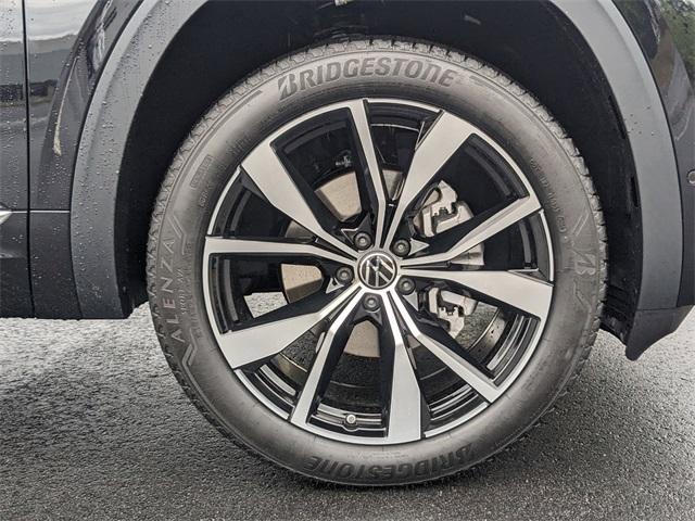 new 2025 Volkswagen Atlas Cross Sport car, priced at $53,186