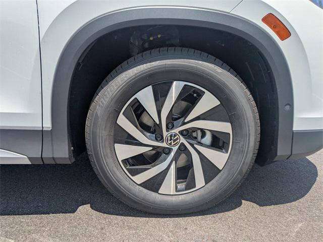 new 2025 Volkswagen Tiguan car, priced at $29,000