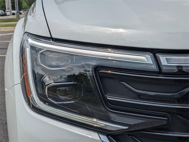 new 2025 Volkswagen Atlas car, priced at $53,736