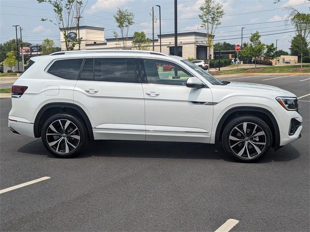 new 2025 Volkswagen Atlas car, priced at $53,736