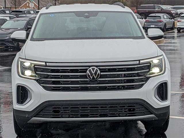 new 2025 Volkswagen Atlas car, priced at $38,216