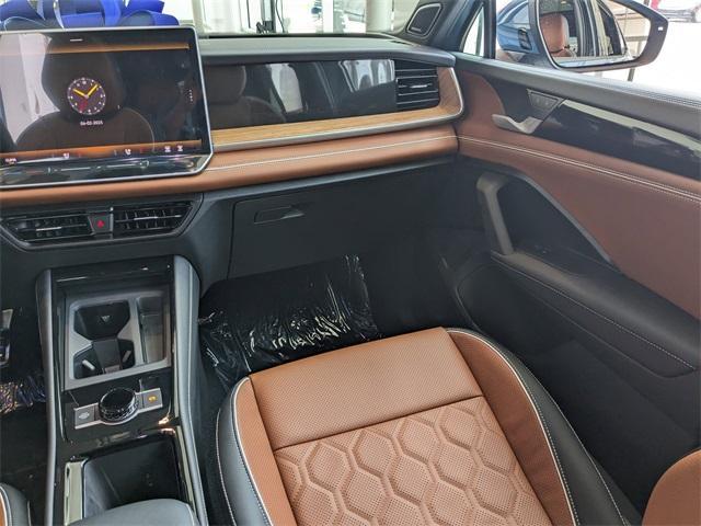 new 2025 Volkswagen Tiguan car, priced at $42,741