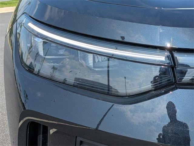 new 2025 Volkswagen Tiguan car, priced at $34,288