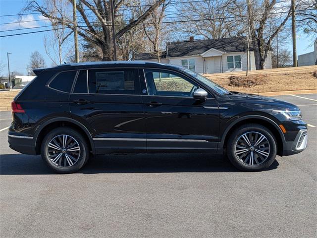 new 2024 Volkswagen Tiguan car, priced at $34,215