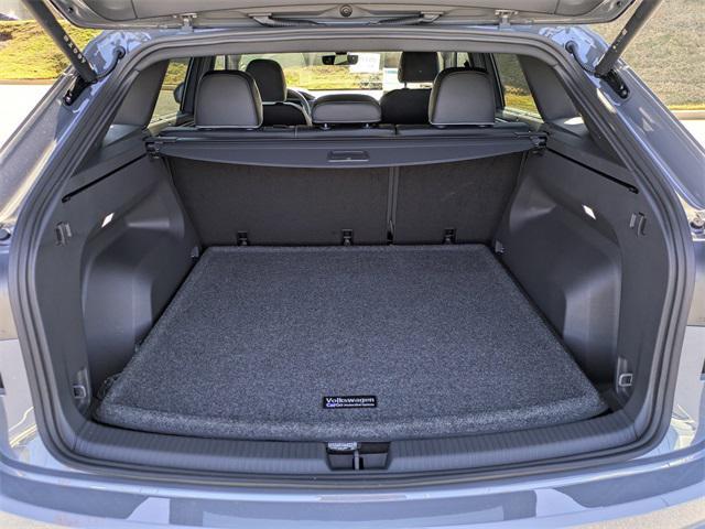 new 2026 Volkswagen Atlas Cross Sport car, priced at $54,613