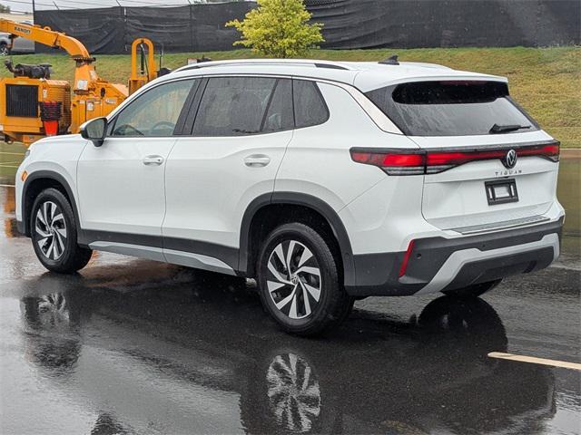 new 2025 Volkswagen Tiguan car, priced at $29,000