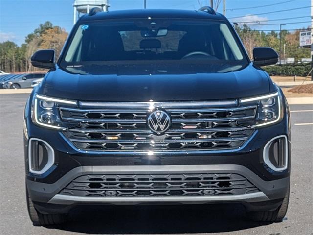 new 2025 Volkswagen Atlas car, priced at $43,021