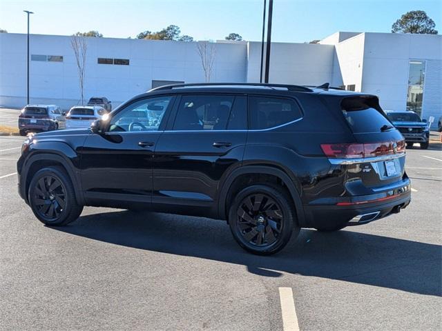 new 2025 Volkswagen Atlas car, priced at $43,021