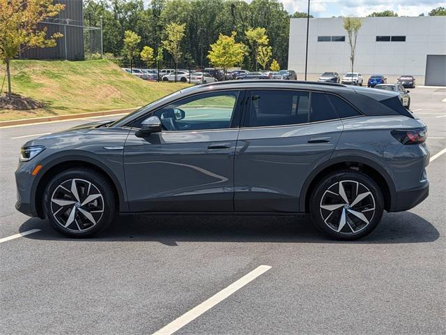 new 2025 Volkswagen ID.4 car, priced at $51,666