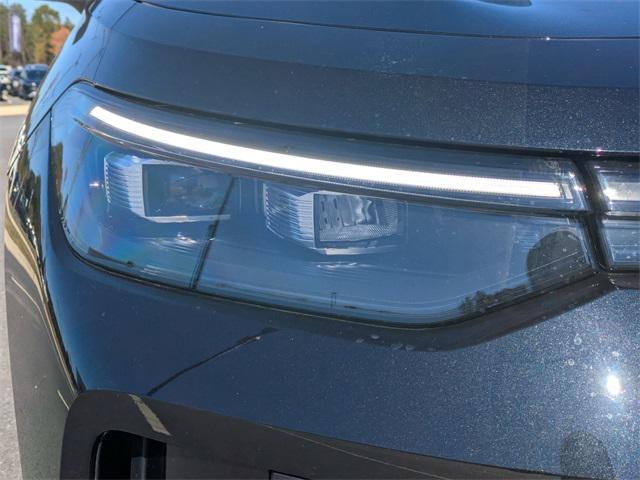 new 2026 Volkswagen Tiguan car, priced at $31,759