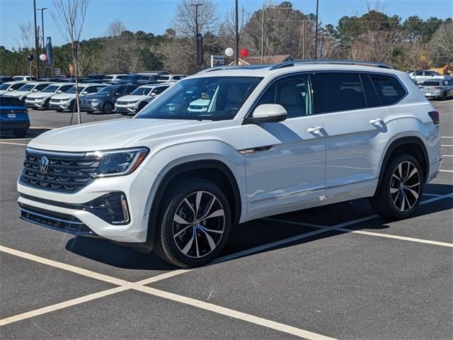 new 2025 Volkswagen Atlas car, priced at $54,081