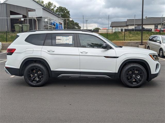 new 2024 Volkswagen Atlas car, priced at $48,000