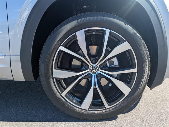 new 2026 Volkswagen Atlas Cross Sport car, priced at $54,167