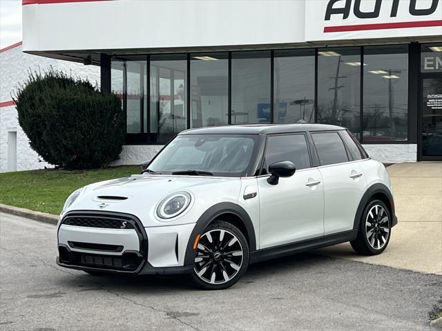 used 2023 MINI Hardtop car, priced at $21,400