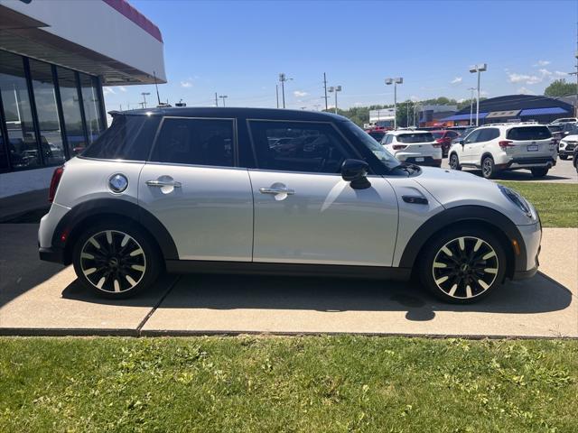 used 2023 MINI Hardtop car, priced at $22,000