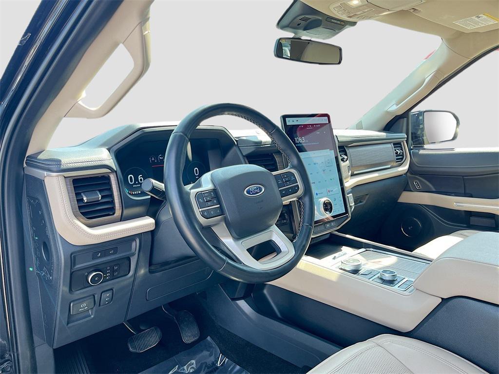 used 2023 Ford Expedition car, priced at $44,000