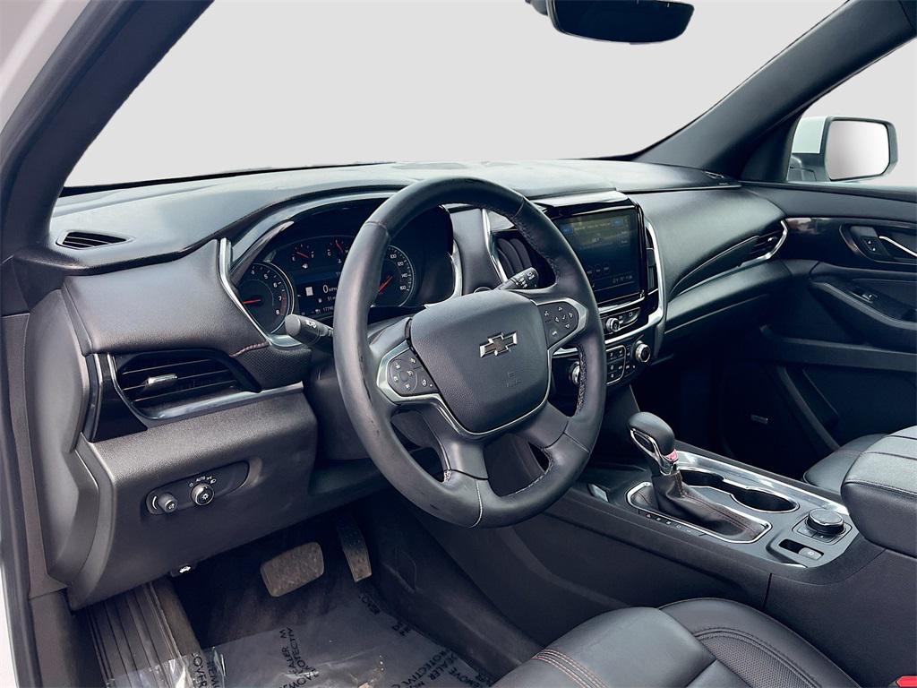 used 2023 Chevrolet Traverse car, priced at $33,400