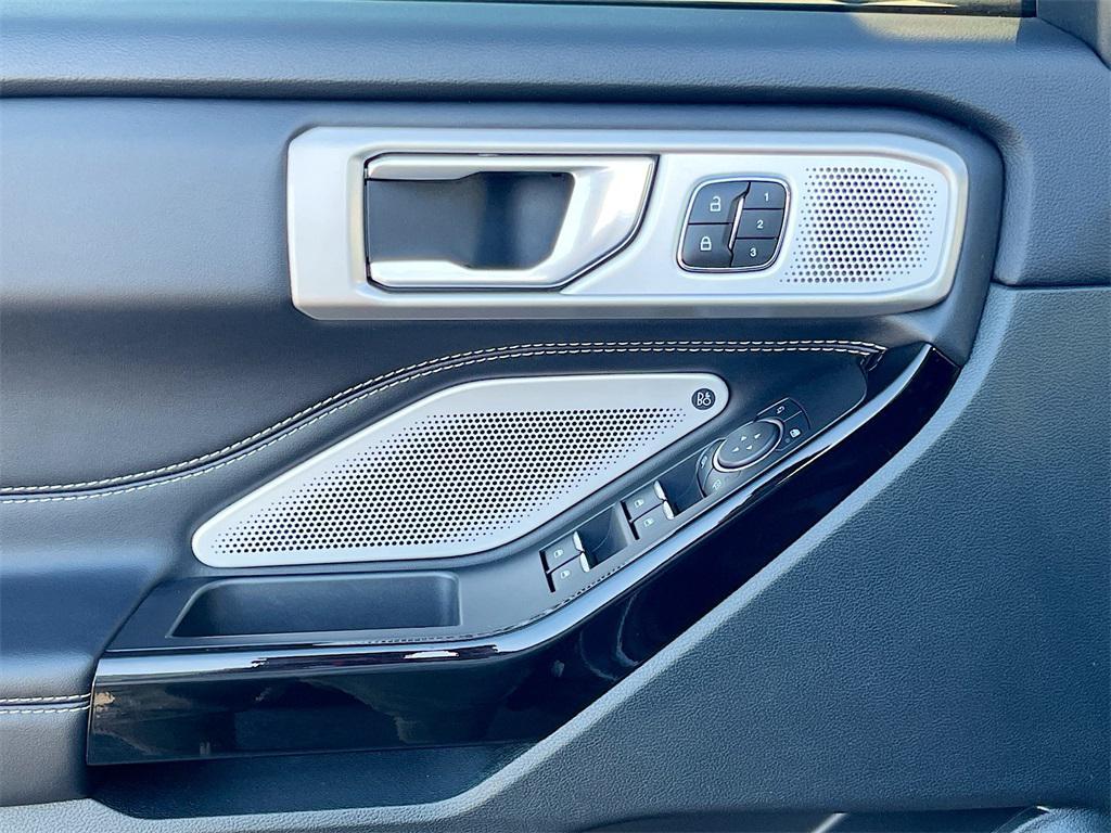 used 2023 Ford Explorer car, priced at $35,000