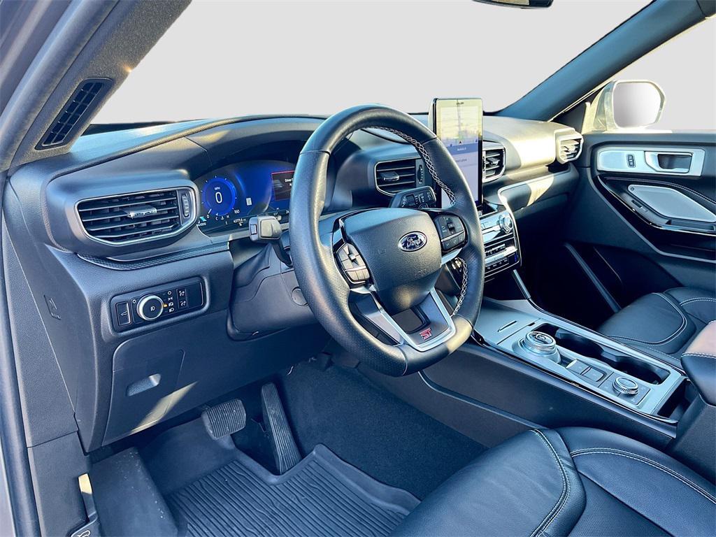 used 2023 Ford Explorer car, priced at $35,000