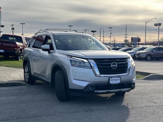 used 2022 Nissan Pathfinder car, priced at $26,000