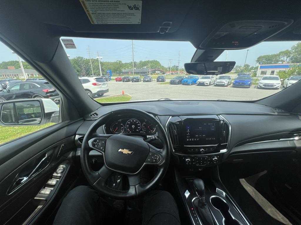 used 2023 Chevrolet Traverse car, priced at $33,200