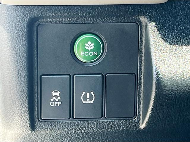 used 2021 Honda HR-V car, priced at $17,300