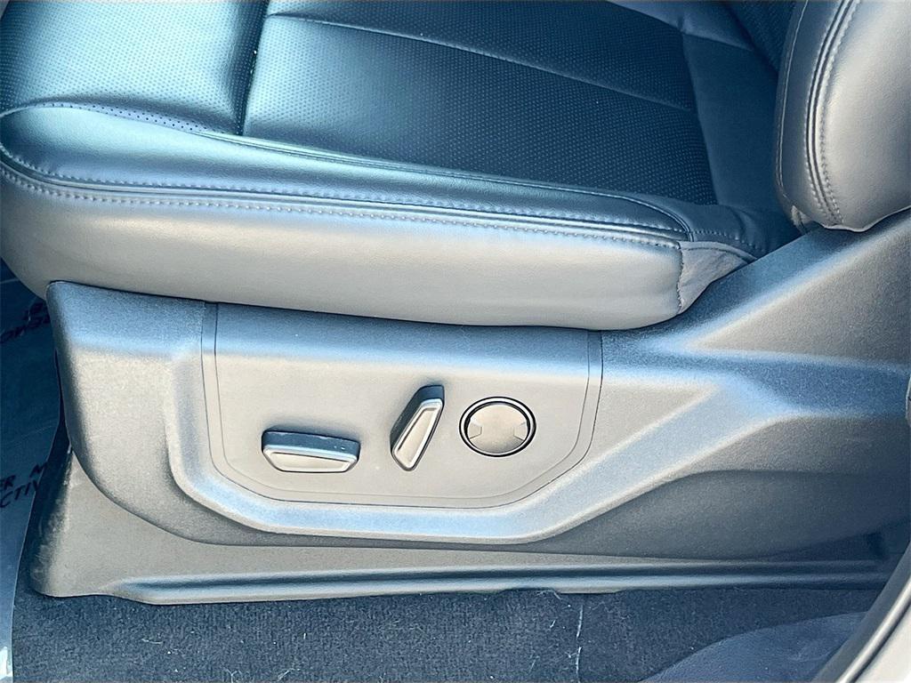 used 2024 Ford Expedition car, priced at $45,500