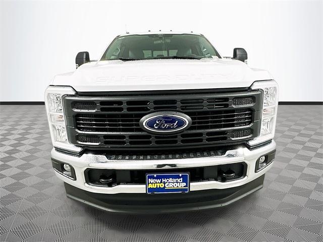 new 2025 Ford F-250 car, priced at $54,400