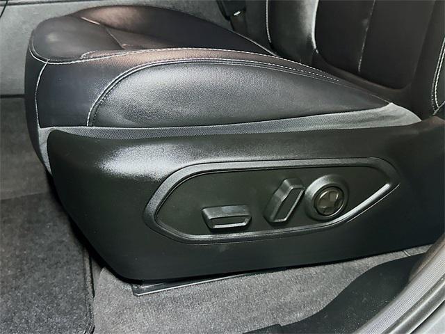 used 2022 Jeep Grand Cherokee car, priced at $34,416