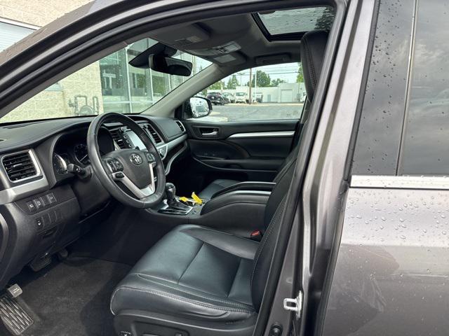 used 2018 Toyota Highlander car, priced at $29,541