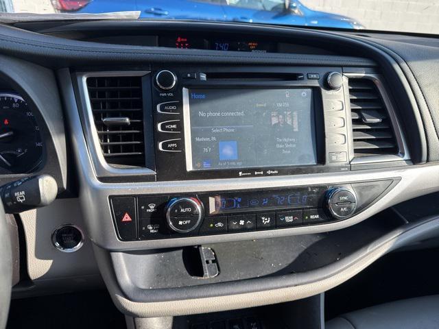 used 2018 Toyota Highlander car, priced at $26,473