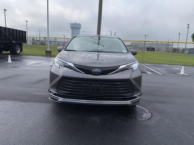 used 2023 Toyota Sienna car, priced at $46,854