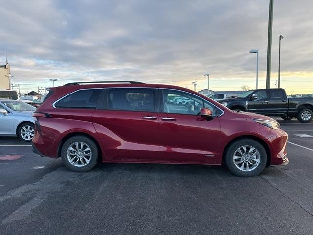 used 2021 Toyota Sienna car, priced at $38,717