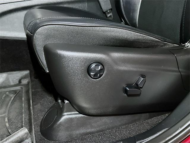 used 2020 Jeep Grand Cherokee car, priced at $31,588