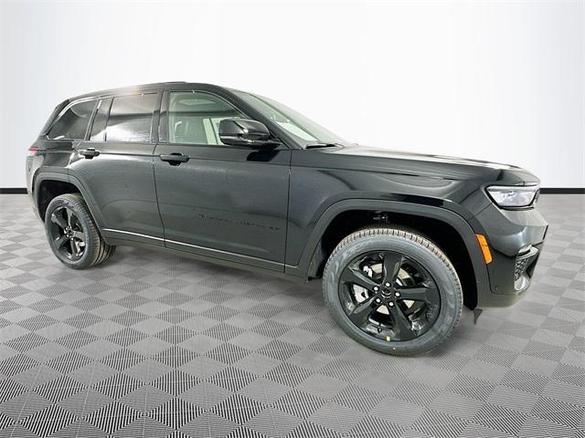 new 2025 Jeep Grand Cherokee car, priced at $52,291