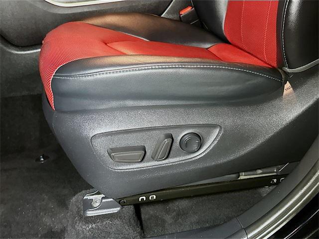used 2021 Toyota Highlander car, priced at $39,568
